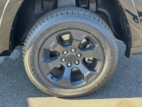 Used 2025 RAM 1500 Big Horn AWD/4WD image 10
