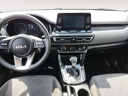 Used 2022 Kia Seltos LX AWD/4WD image 12