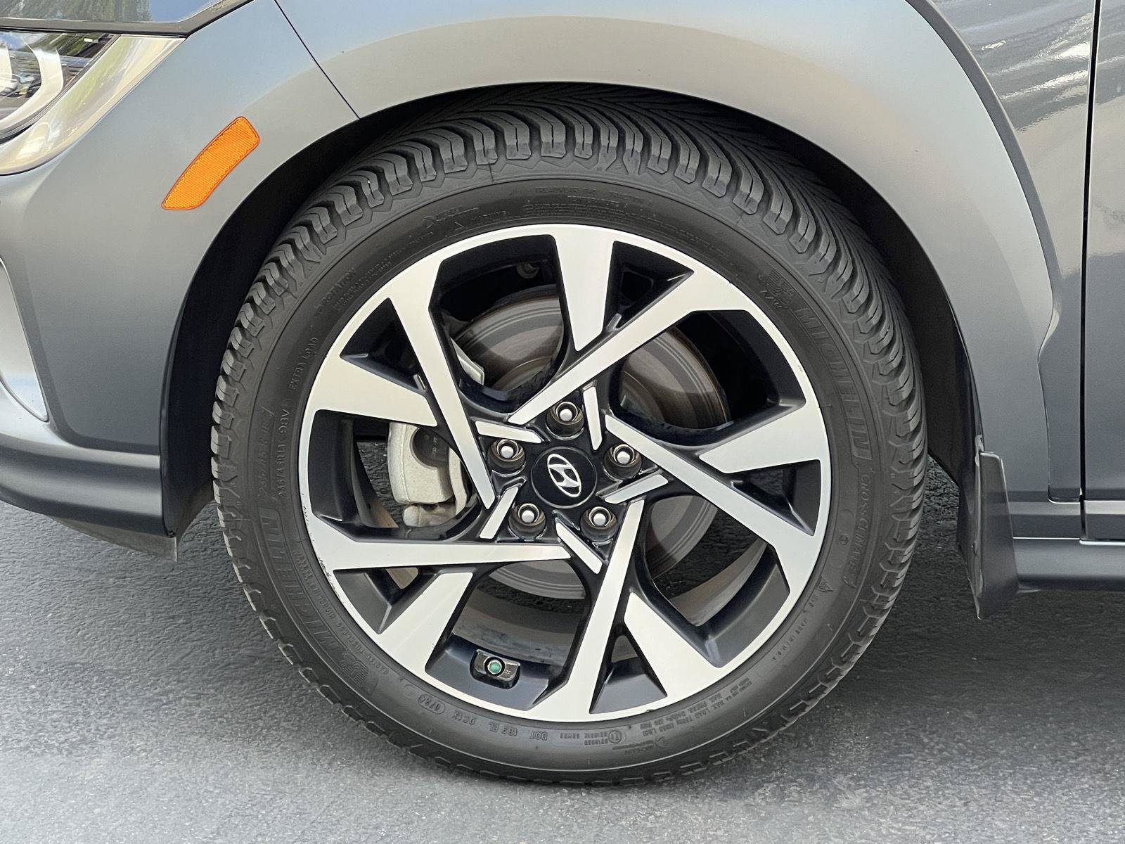 Used 2022 Hyundai Kona Limited w/ Cargo Package AWD/4WD image 20