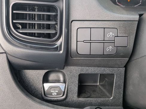 Used 2024 RAM ProMaster 2500 image 29