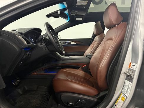 Used 2020 Lincoln MKZ Reserve w/ Elements Package AWD/4WD image 9