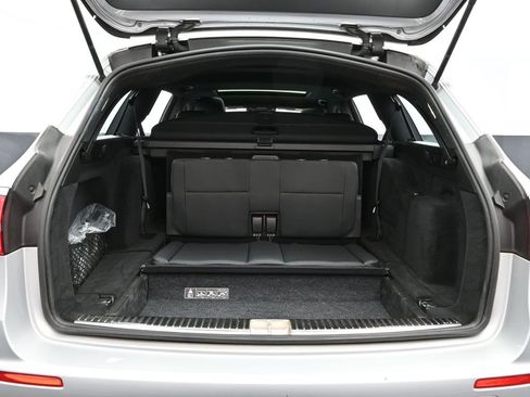 Used 2020 Mercedes-Benz E 450 4MATIC Wagon w/ Premium Package image 16