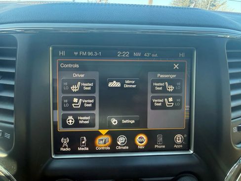 Used 2014 Jeep Grand Cherokee Overland w/ Advanced Technology Group AWD/4WD image 24