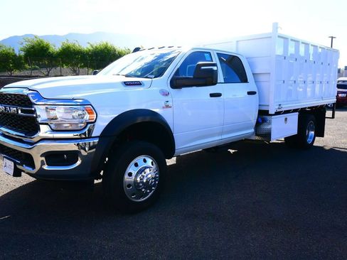 Used 2024 RAM 4500 Tradesman w/ Chrome Appearance Group RWD image 6