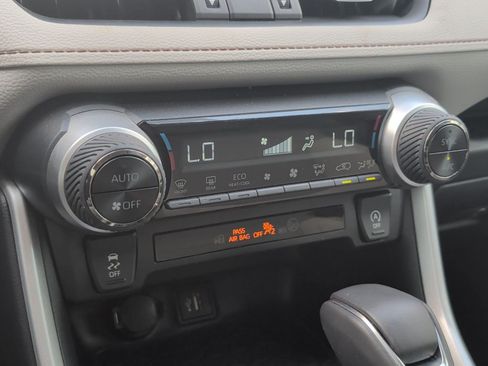 Used 2025 Toyota RAV4 XLE Premium FWD image 20