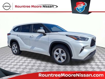 Used 2023 Toyota Highlander LE