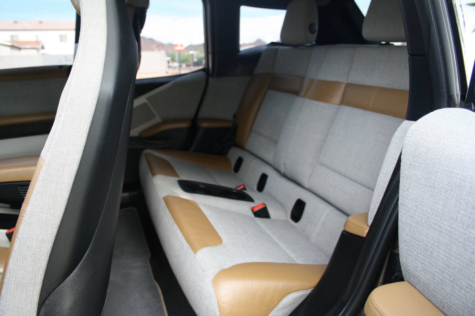 Used 2014 BMW i3 w/ Range Extender RWD image 15