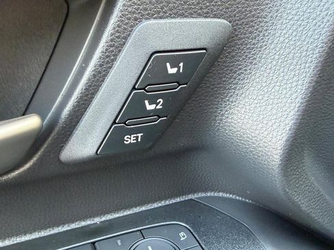 New 2025 Toyota 4Runner Limited image 11