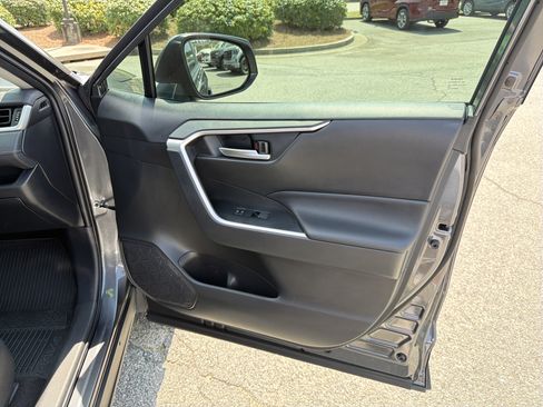 Certified 2025 Toyota RAV4 XLE Premium image 26