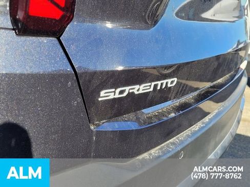 Used 2025 Kia Sorento S w/ Panoramic Sunroof Package FWD image 24