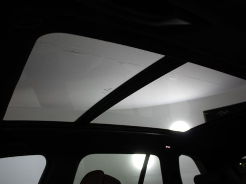 New 2026 BMW X5 xDrive40i w/ M Sport Package image 14