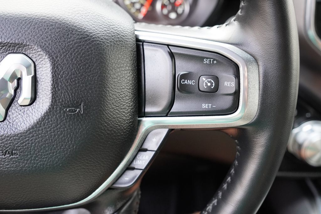 Used 2023 RAM 1500 Laramie AWD/4WD image 32