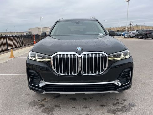 Used 2022 BMW X7 xDrive40i w/ Parking Assistance Package image 2