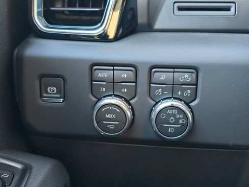 New 2026 GMC Sierra 1500 Denali AWD/4WD image 19