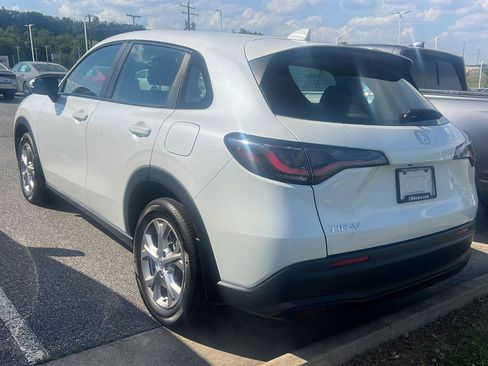 Used 2024 Honda HR-V LX image 2