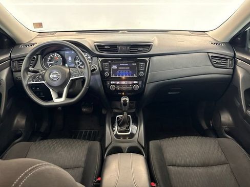 Used 2020 Nissan Rogue SV FWD image 13