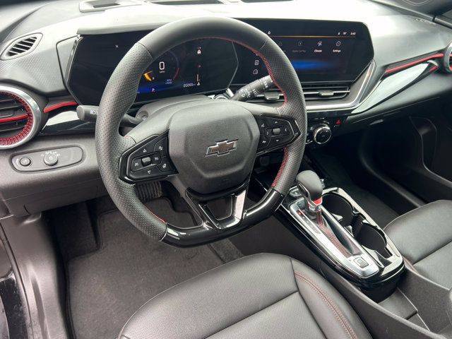 Used 2024 Chevrolet Trax RS w/ Sunroof Package FWD image 13