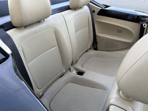 Used 2013 Volkswagen Beetle 2.0T image 21