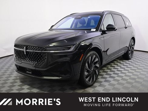 New 2026 Lincoln Nautilus Reserve w/ Jet Appearance Package image 1