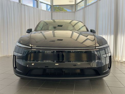 Used 2026 Tesla Model Y AWD image 6