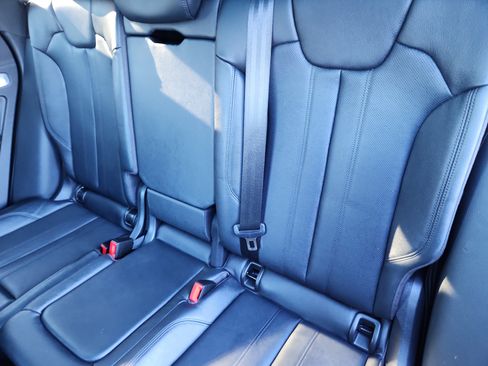 Used 2019 Audi SQ5 Premium Plus w/ Premium Plus Package image 26