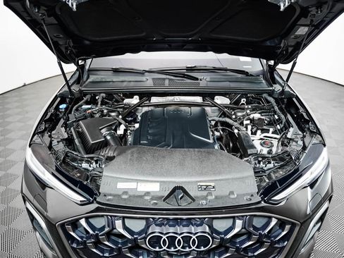 Certified 2025 Audi Q5 Premium Plus AWD/4WD image 4