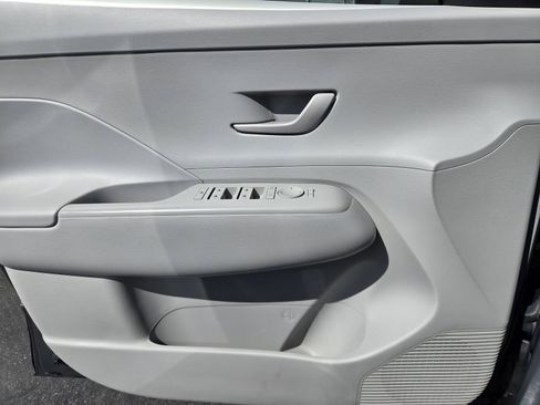 Used 2024 Hyundai Kona SEL FWD image 20