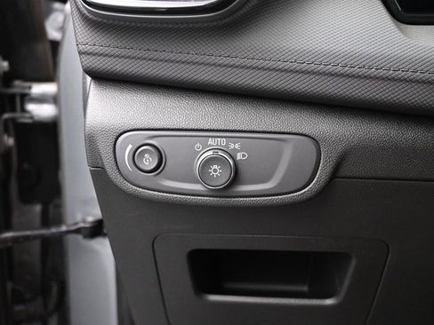 Used 2024 Chevrolet TrailBlazer LS image 13