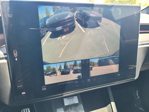 Used 2024 Tesla Model X AWD/4WD image 25