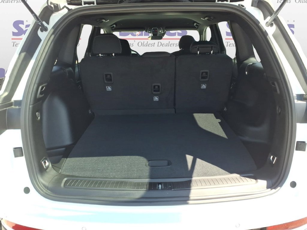 New 2026 Jeep Grand Cherokee Laredo AWD/4WD image 8