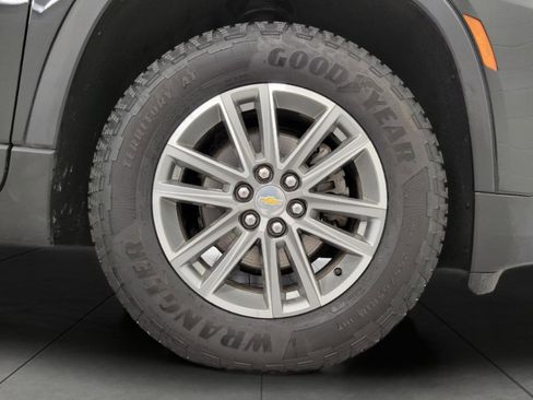 Certified 2023 Chevrolet Traverse LT w/ LPO, Floor Liner Package image 3