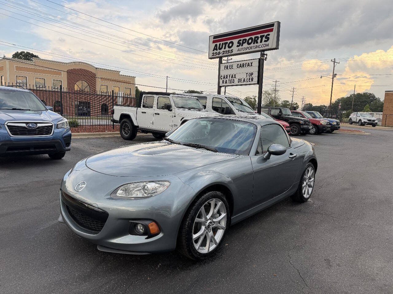 Used 2013 MAZDA MX-5 Miata Grand Touring RWD image 1