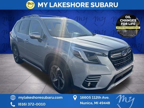 Used 2023 Subaru Forester Touring image 1