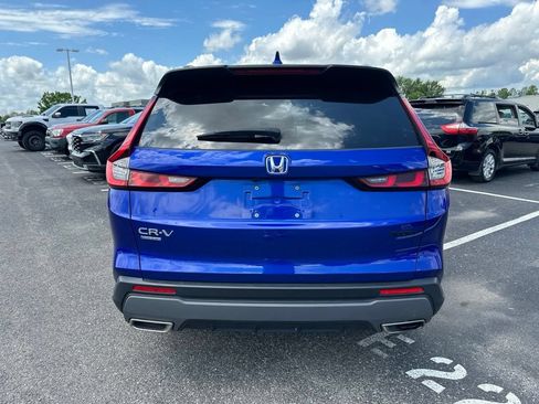Used 2023 Honda CR-V Sport image 11