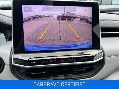 Used 2023 Jeep Compass Limited AWD/4WD image 5