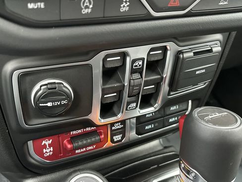 New 2026 Jeep Gladiator Rubicon image 24