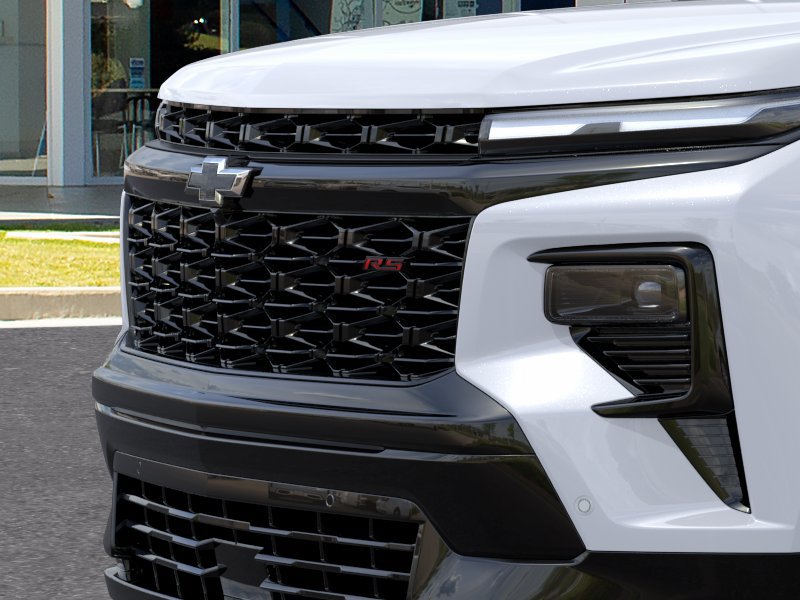 New 2027 Chevrolet Traverse RS w/ LPO, Floor Liner Package FWD image 14