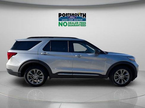 Used 2022 Ford Explorer XLT w/ Equipment Group 202A AWD/4WD image 6