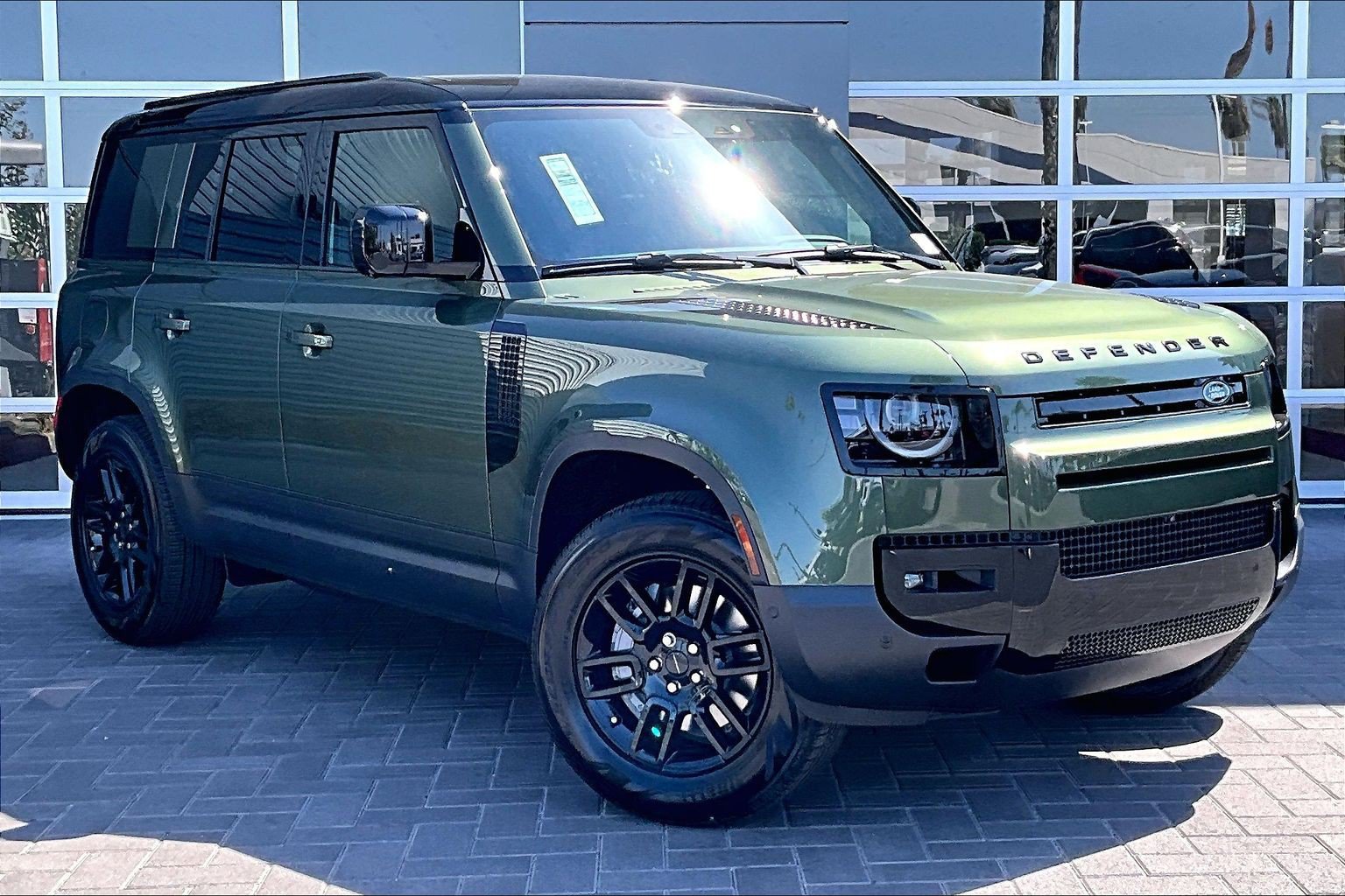 New 2026 Land Rover Defender 110 S AWD/4WD image 2