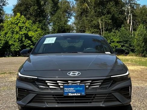 Certified 2025 Hyundai Elantra Sport FWD image 3