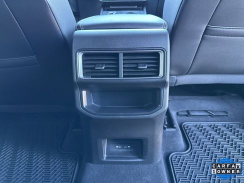 Used 2024 Volkswagen Atlas Cross Sport SE image 51