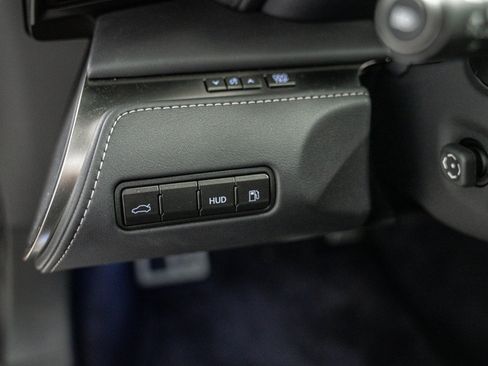 Used 2018 Lexus LC 500 Coupe w/ Touring Package RWD image 27