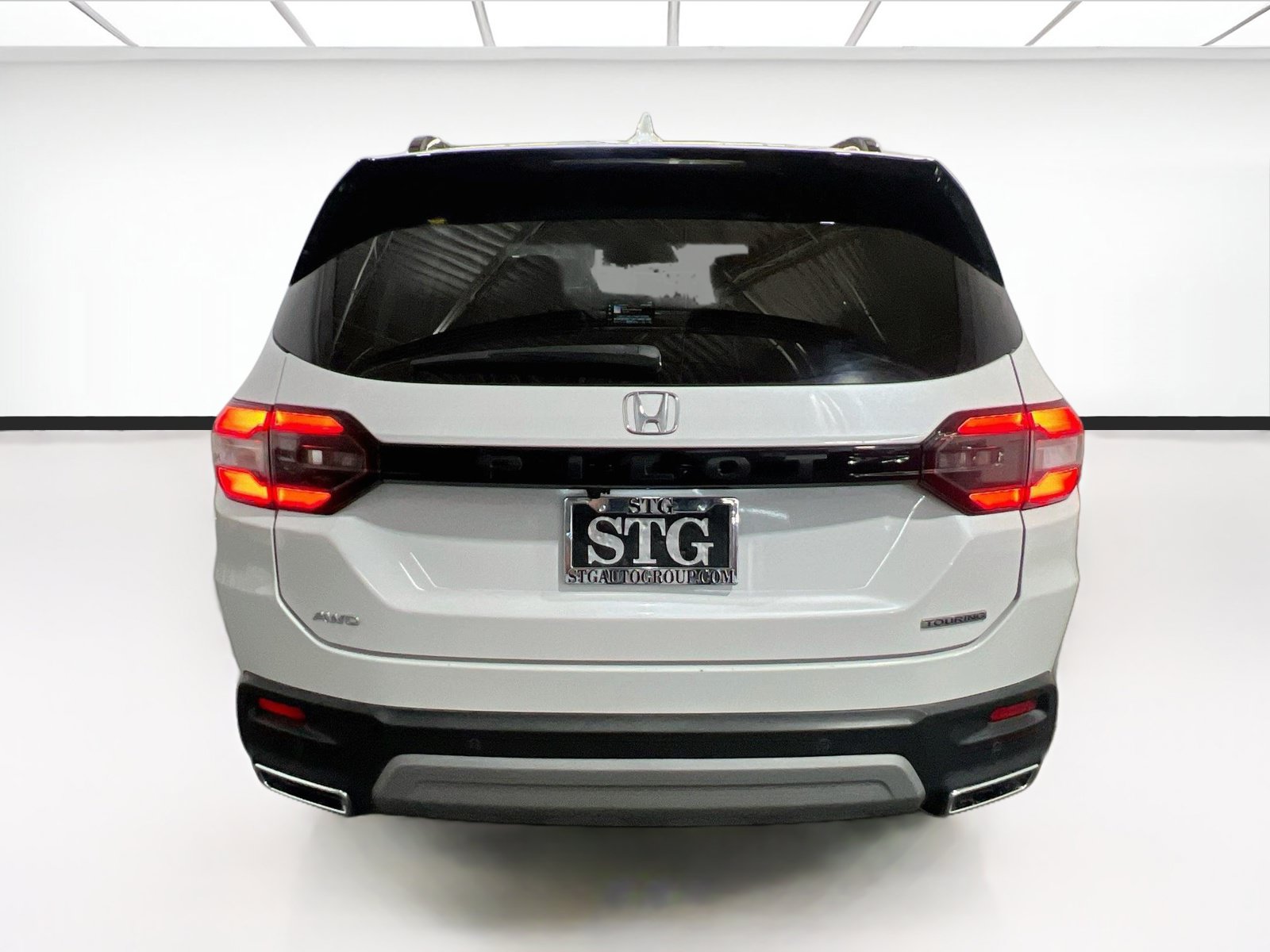 Used 2023 Honda Pilot Touring image 5