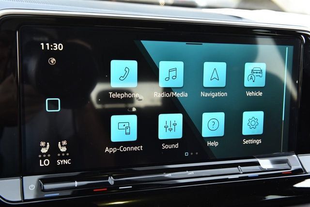New 2026 Volkswagen Atlas Cross Sport SE AWD/4WD image 14
