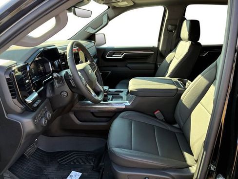 New 2026 Chevrolet Silverado 1500 LTZ w/ LTZ Premium Package AWD/4WD image 11
