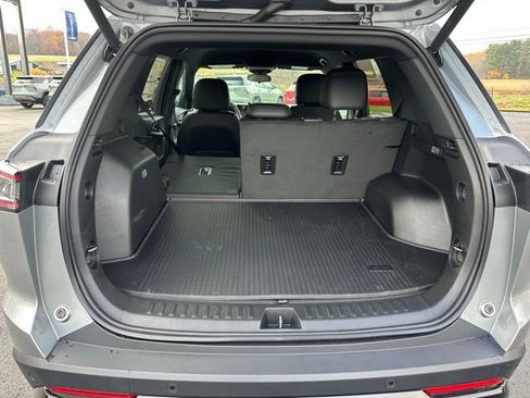 New 2026 Chevrolet Equinox RS w/ LPO, Floor Liner Package image 23
