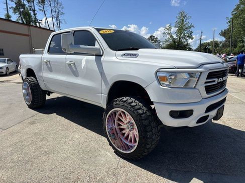 Used 2019 RAM 1500 Big Horn RWD image 3