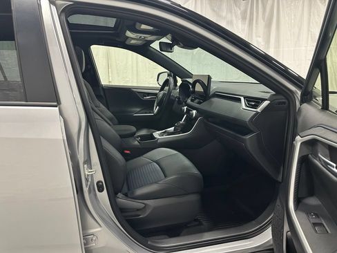 Used 2025 Toyota RAV4 XSE w/ Weather Package AWD/4WD image 57