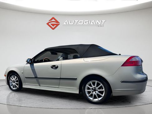 Used 2005 Saab 9-3 Arc FWD image 4
