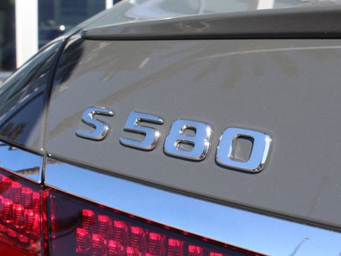 New 2025 Mercedes-Benz S 580 4MATIC Sedan image 6